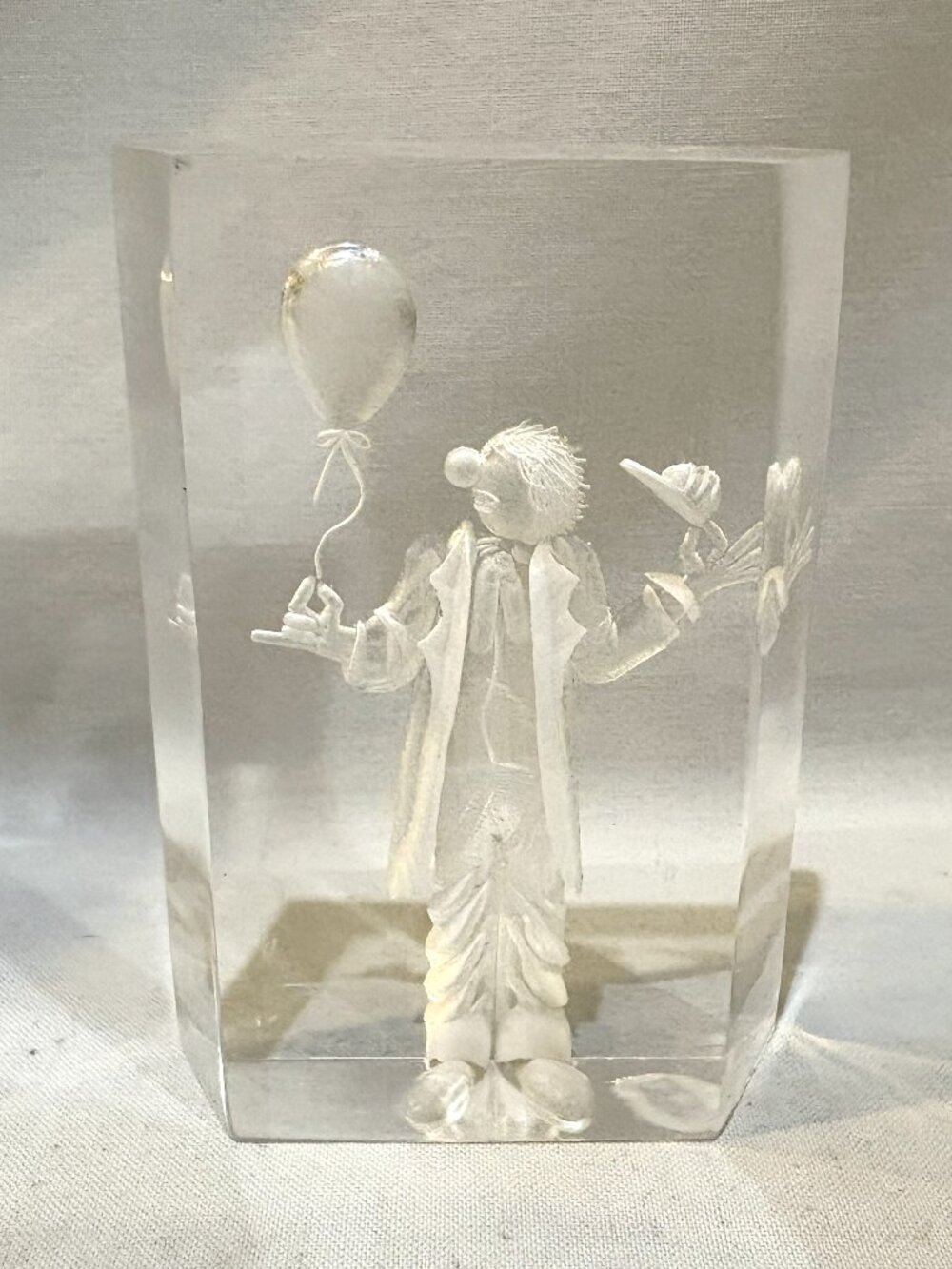 Lucite Acrylic Paperweight Desktop Decor Reverse Carved 3D Clown with Balloon